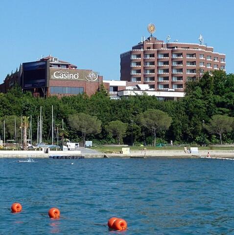 Apartment Rose Порторож Екстериор снимка